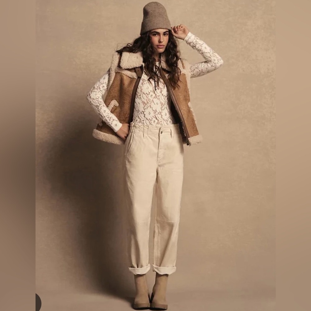 NWT American Eagle Barrel Corduroy Pants Womens Size 2 Short Ivory